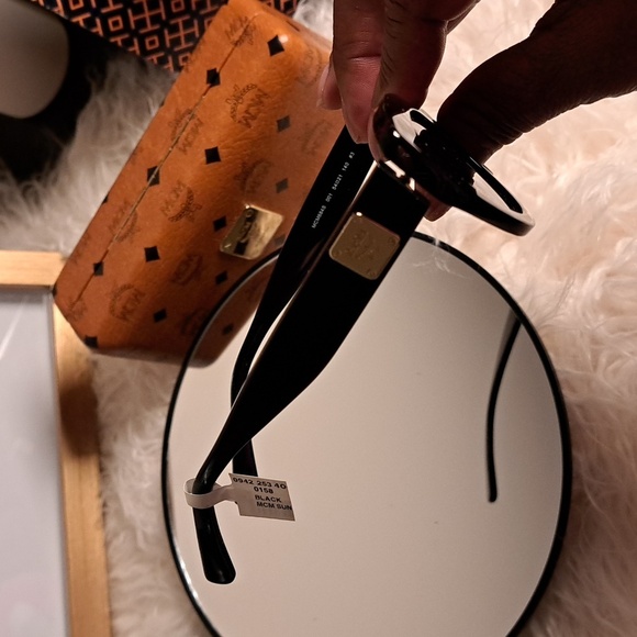 MCM 684S 001 Black Cat Eye Sunglasses 54mm - Picture 6 of 14